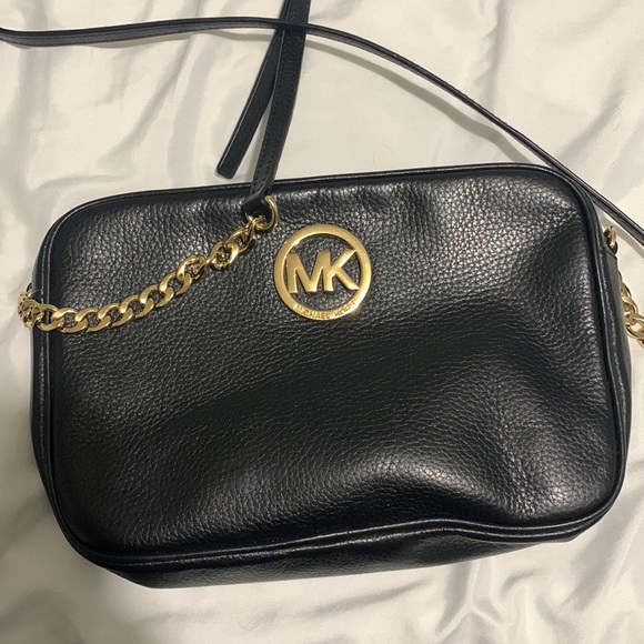 MK Crossbody - Picture 1 of 7